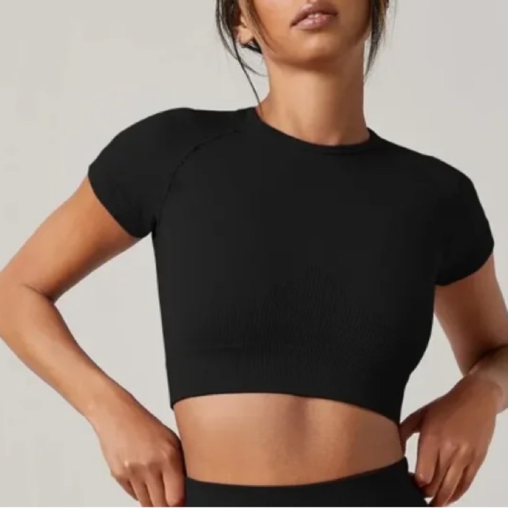 ❤️3X20 WOMENS - Seamless High-Support Short Sleeve Workout Crop Top